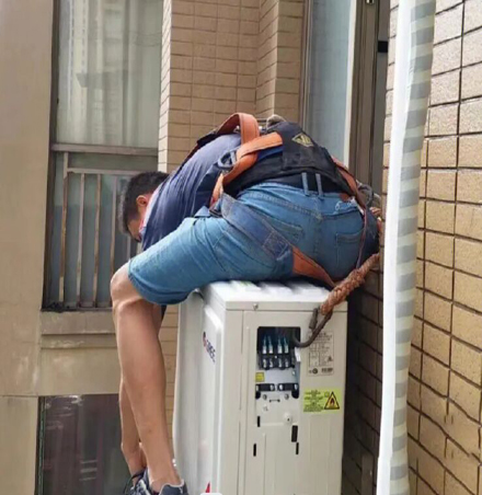 讷河空调移机